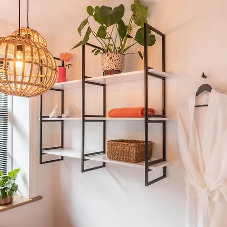 Boutique Near Rai And De Pijp