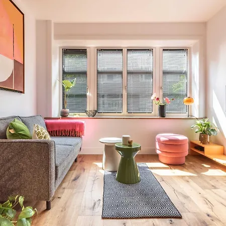 Boutique Near Rai And De Pijp