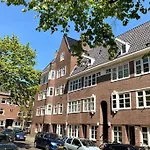 Boutique Near Rai And De Pijp Amsterdam